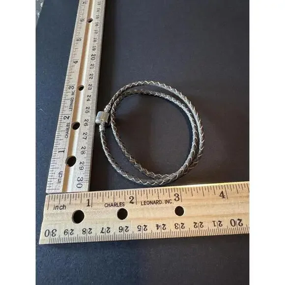 Stylish Braided Leather Bracelet - Picture 2 of 2